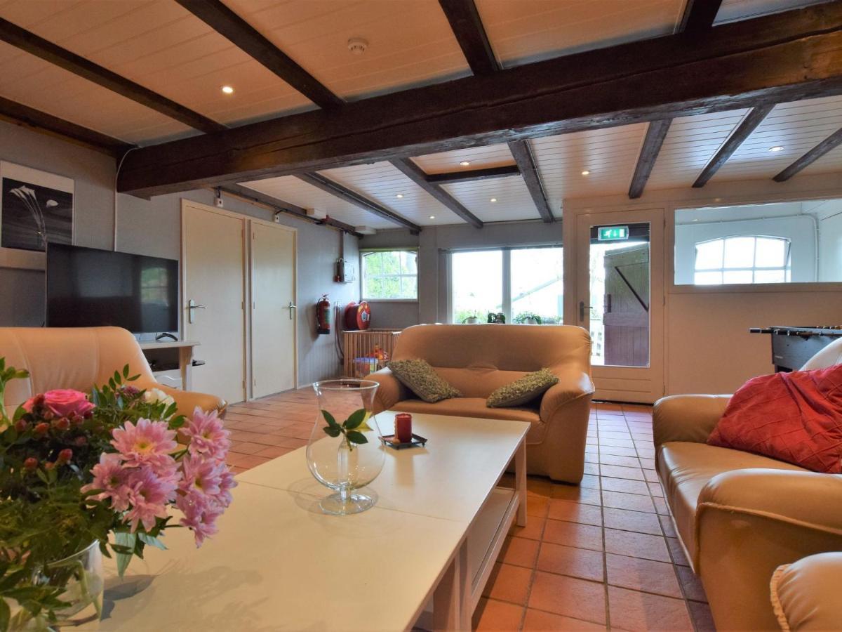 Quaint Farmhouse Near River In Oosterwijk Leerdam Zewnętrze zdjęcie
